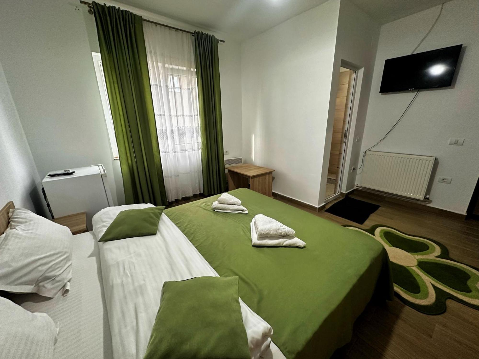 Casa Enka Hotel Tuzla Bagian luar foto