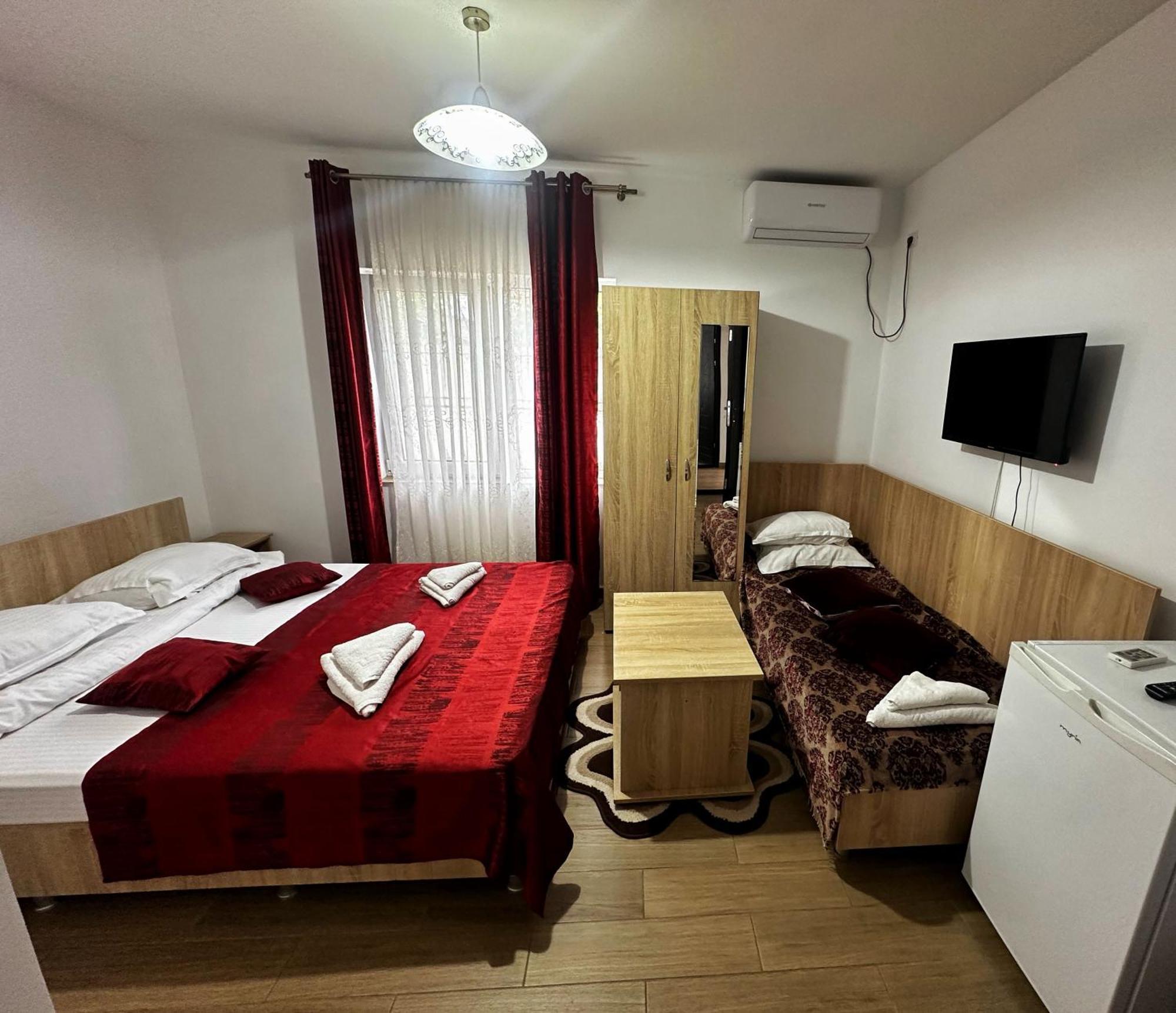 Casa Enka Hotel Tuzla Bagian luar foto